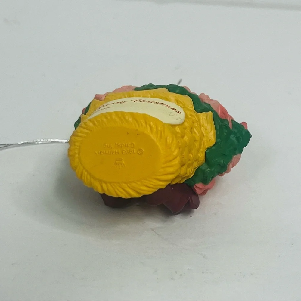 hallmark keepsake ornament grandmother christmas poinsettia flower‎ basket 1993